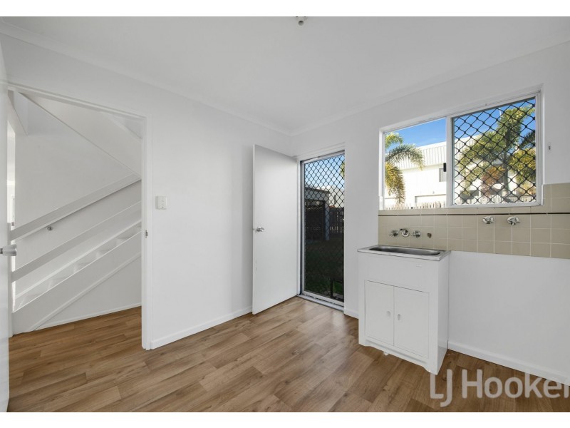 5 Cockatoo Drive, New Auckland QLD 4680