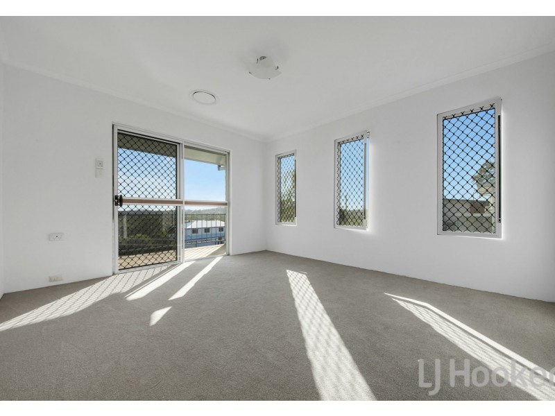 5 Cockatoo Drive, New Auckland QLD 4680