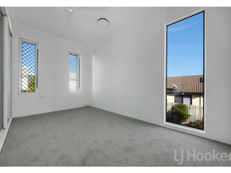 5 Cockatoo Drive, New Auckland QLD 4680