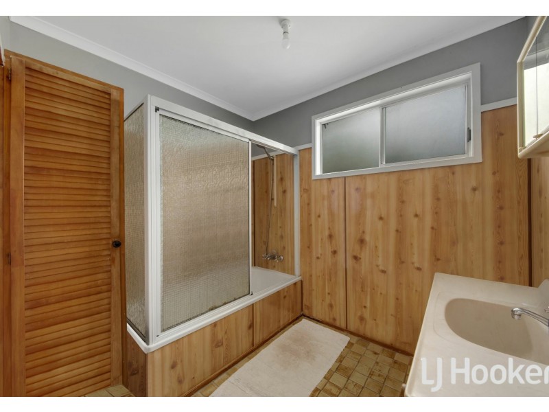 16 Sagittarius Street, River Ranch QLD 4680