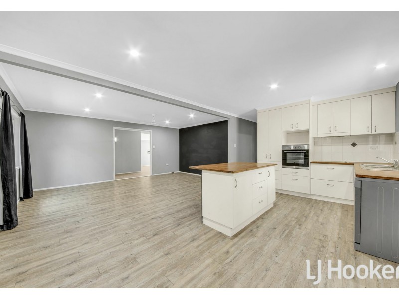 15 Anderson Street, Clinton QLD 4680