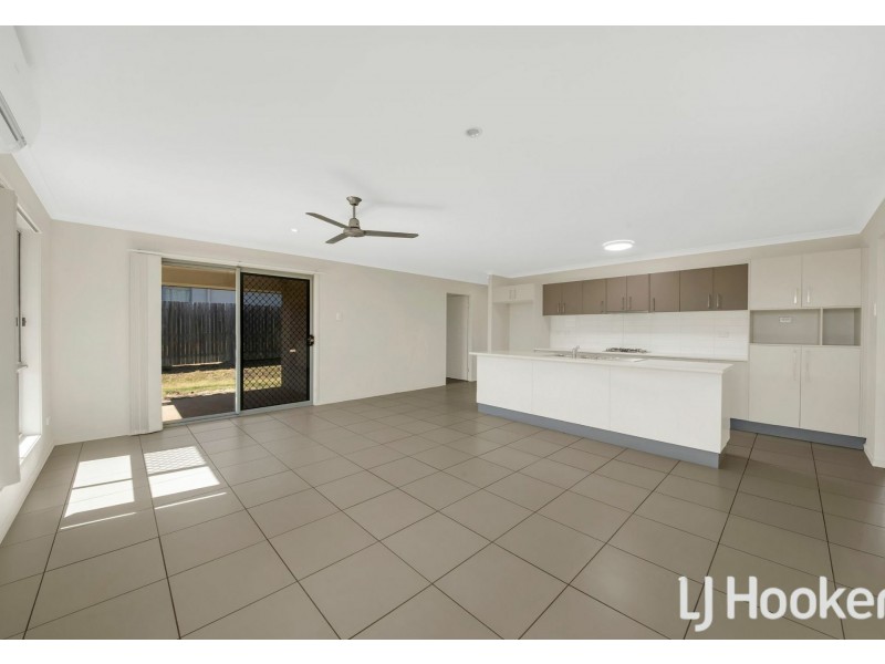 5 Amber Street, Kirkwood QLD 4680