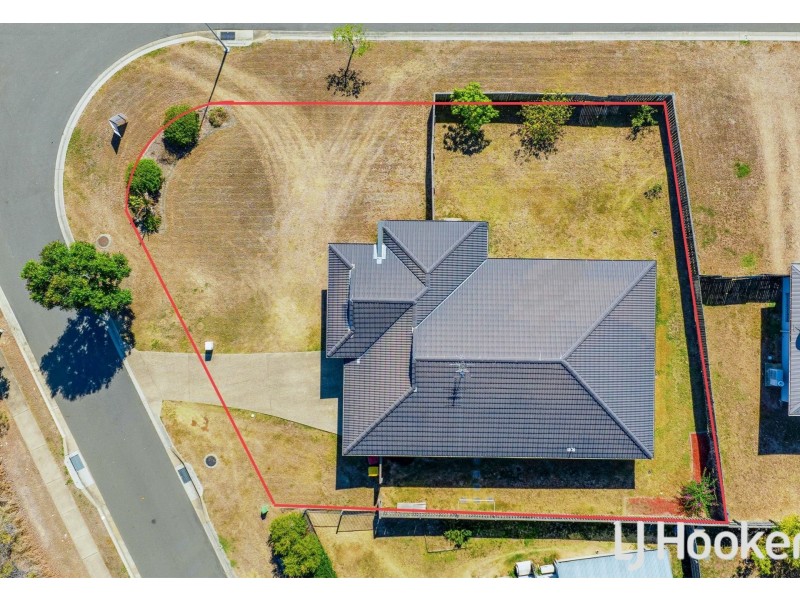 5 Amber Street, Kirkwood QLD 4680