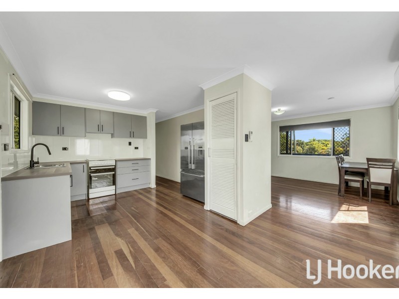 4 Melbourne Street, West Gladstone QLD 4680