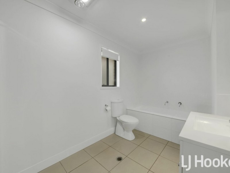 7 Cradle Drive, New Auckland QLD 4680