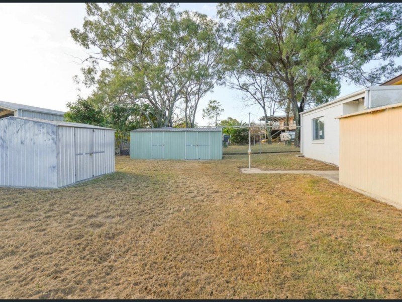 23 Larsen Street, West Gladstone QLD 4680