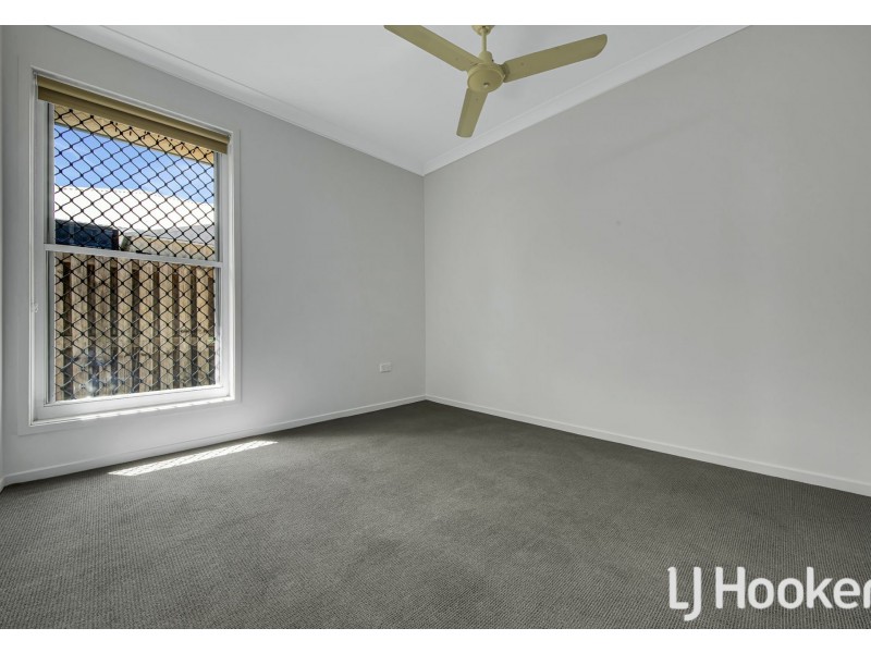 8 Christina Road, Clinton QLD 4680