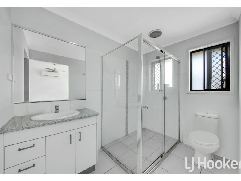 16 Pipit Place, Glen Eden QLD 4680