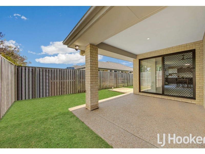 16 Pipit Place, Glen Eden QLD 4680