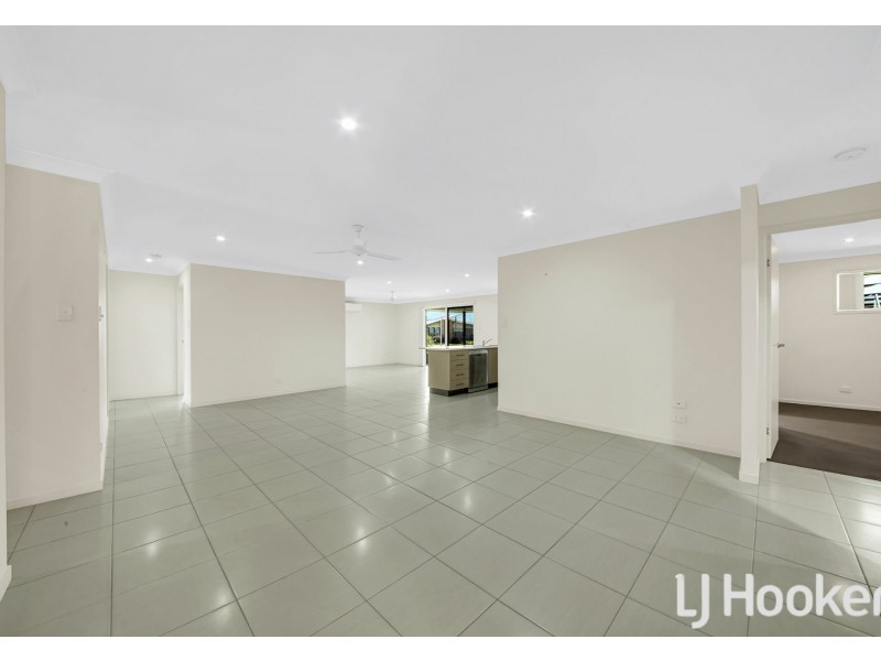 5 Sturt Court, Glen Eden QLD 4680