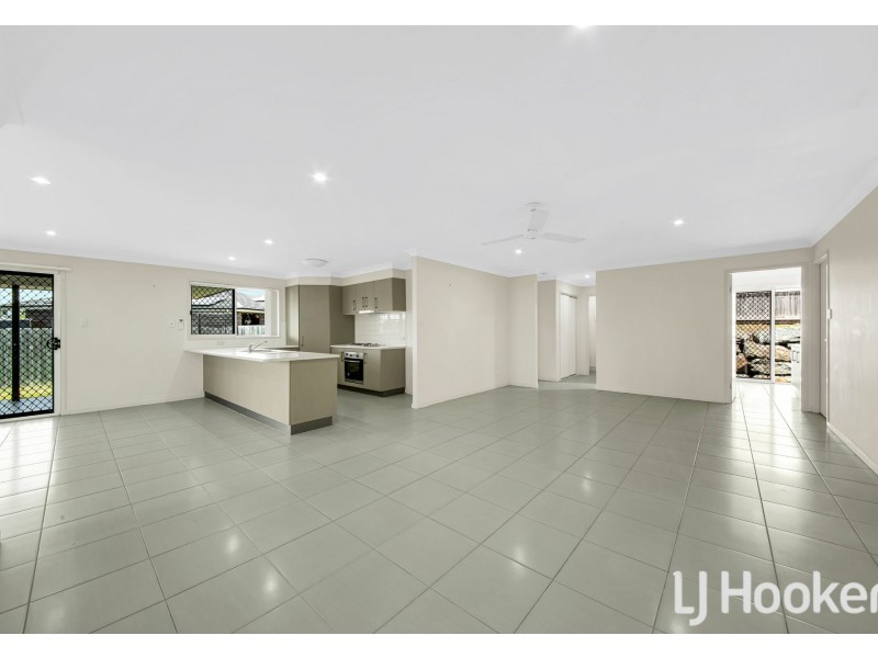 5 Sturt Court, Glen Eden QLD 4680