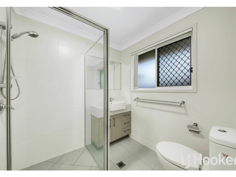 5 Sturt Court, Glen Eden QLD 4680