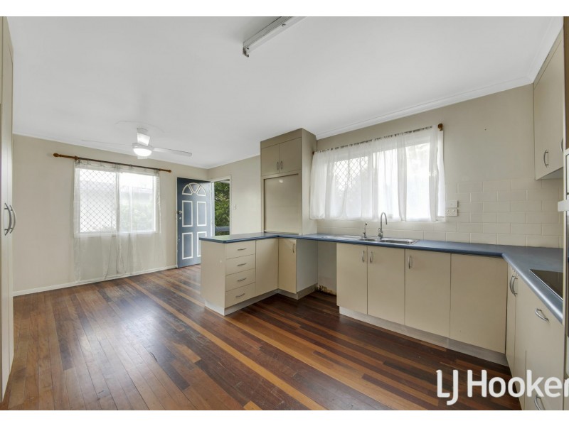 8 Penda Avenue, New Auckland QLD 4680