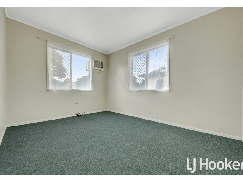 8 Penda Avenue, New Auckland QLD 4680