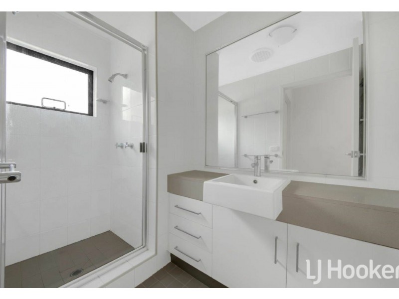 Unit 1/208-212 Oaka Street, South Gladstone QLD 4680