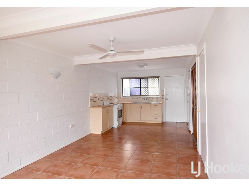 Unit 2/17 Roberts Street, South Gladstone QLD 4680