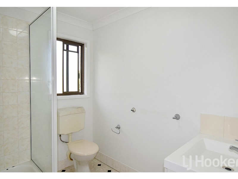 Unit 2/17 Roberts Street, South Gladstone QLD 4680