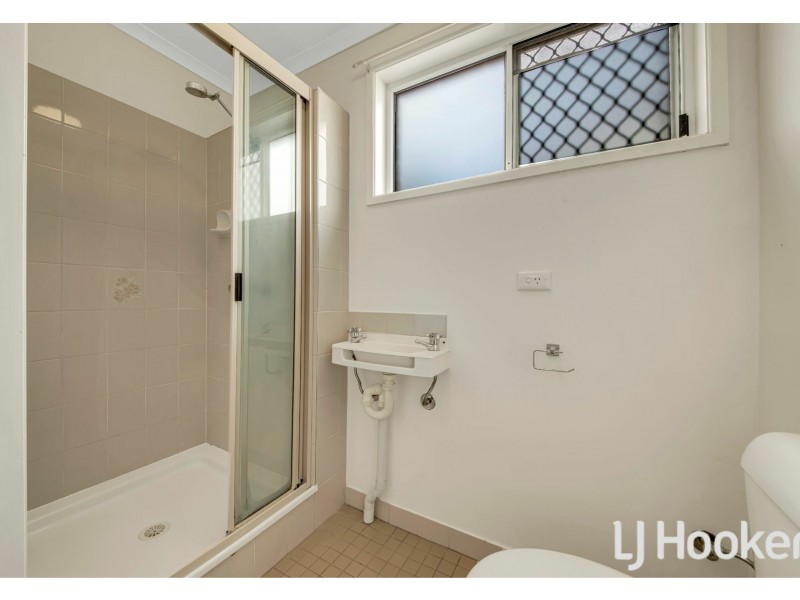 28 Aquarius Street, Clinton QLD 4680