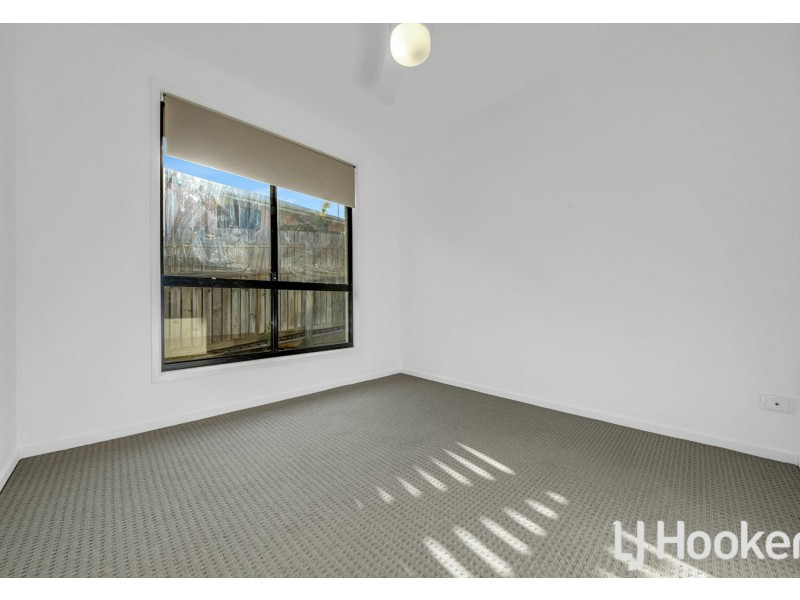 117 Emmadale Drive, New Auckland QLD 4680