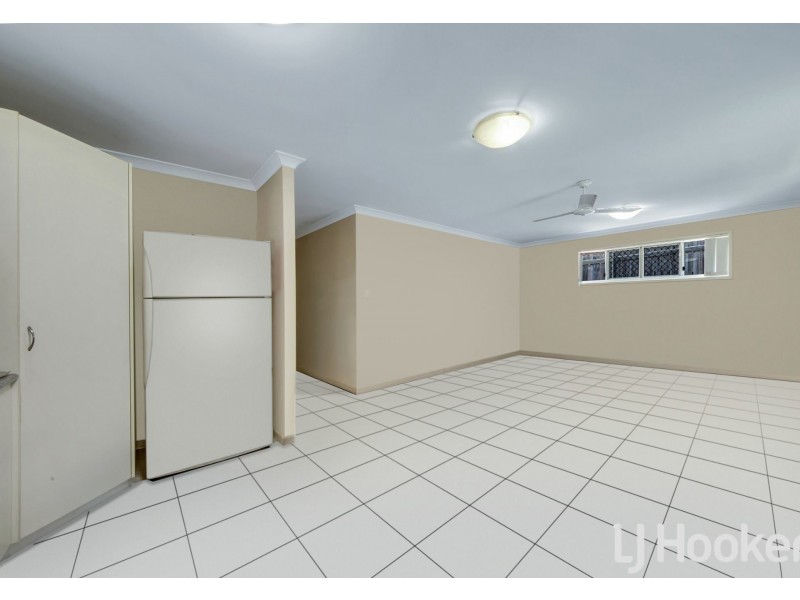 Unit 2/69 Off Lane, South Gladstone QLD 4680
