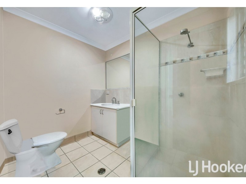 Unit 2/69 Off Lane, South Gladstone QLD 4680