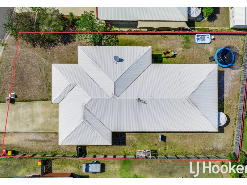 24 Bauhinia Street, Boyne Island QLD 4680