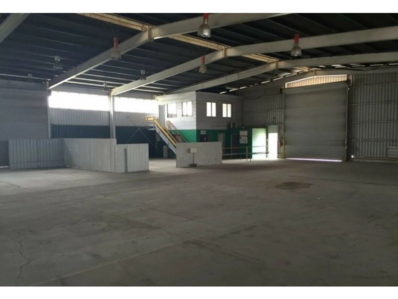 17 Drewe Street, Gladstone QLD 4680