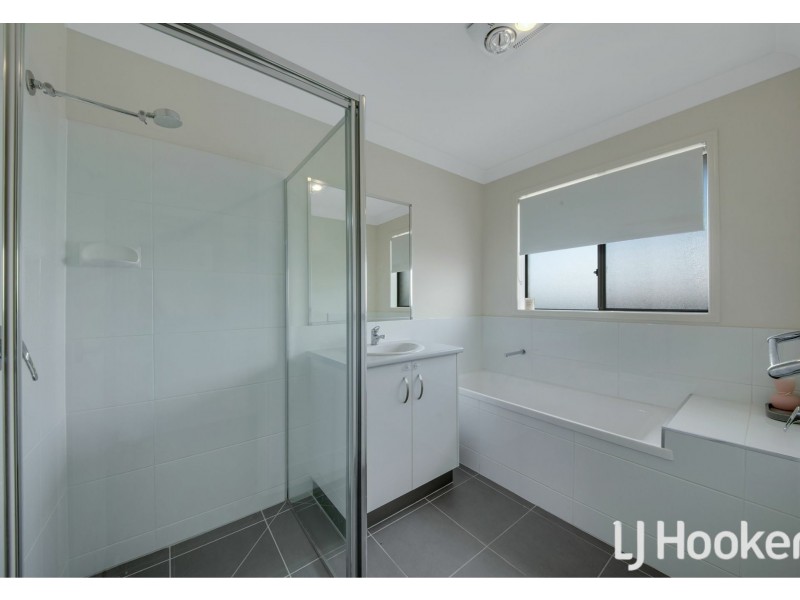 16 Owttrim Circuit, O’connell QLD 4680