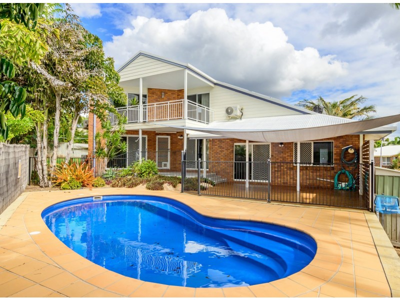 12 Darragh Street, Tannum Sands QLD 4680