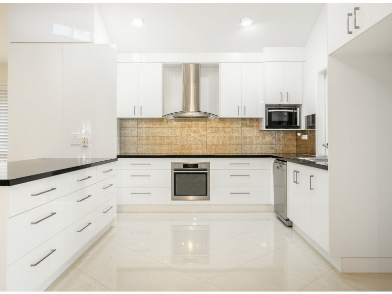 12 Darragh Street, Tannum Sands QLD 4680