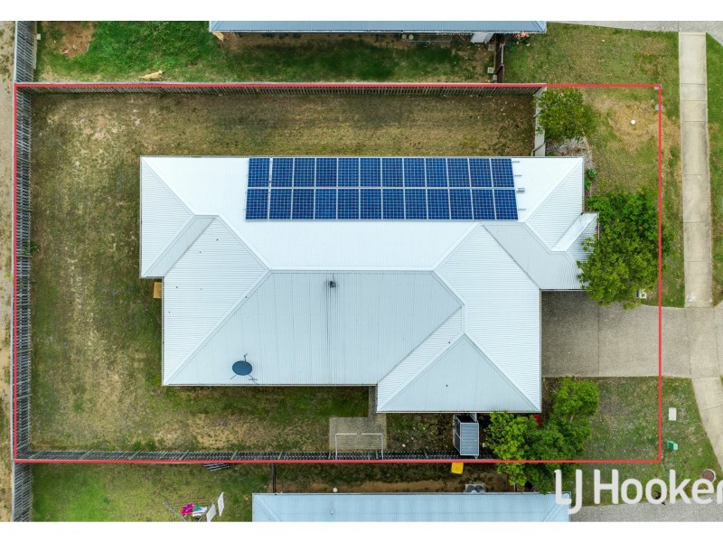 13 Lenthall Street, Boyne Island QLD 4680