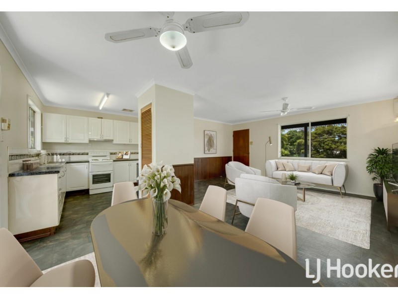 4 Coolongolook Close, West Gladstone QLD 4680