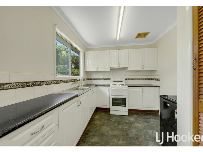 4 Coolongolook Close, West Gladstone QLD 4680