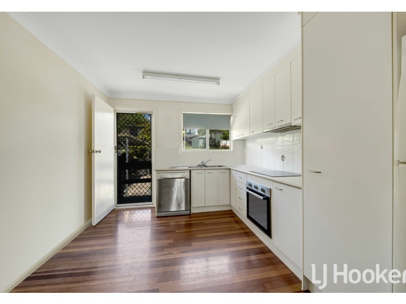 6 Butler Street, New Auckland QLD 4680