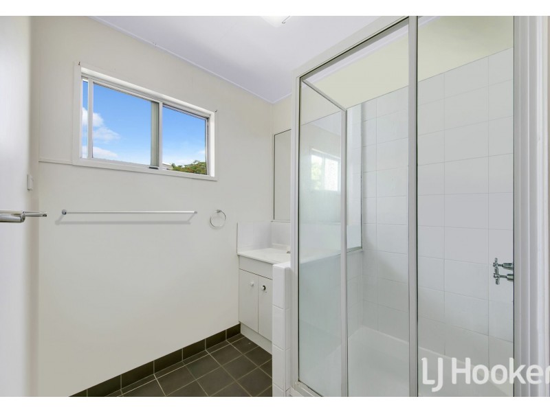 6 Butler Street, New Auckland QLD 4680