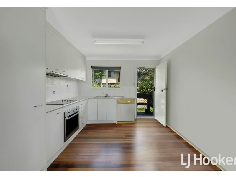 6 Butler Street, New Auckland QLD 4680