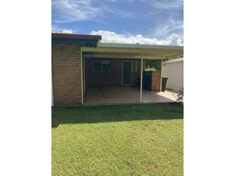 12 Kirrang Place, Boyne Island QLD 4680