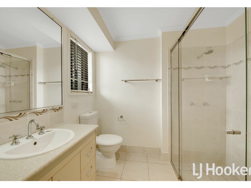 5 Bottlebrush Drive, Kirkwood QLD 4680