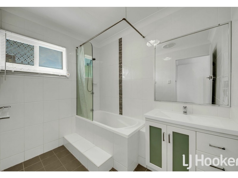 10 Brolga Avenue, New Auckland QLD 4680