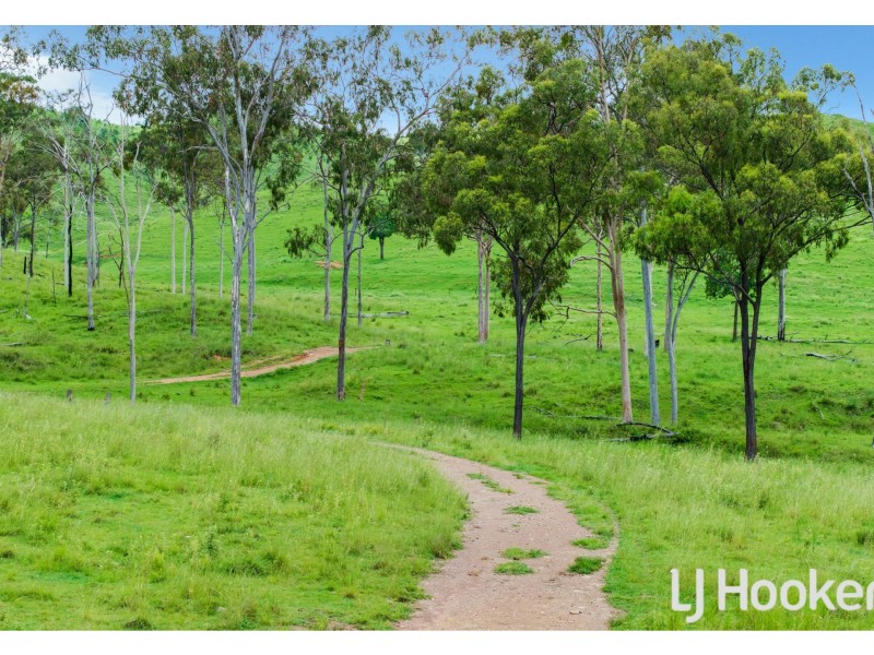 374 Austins Road, Bracewell QLD 4695