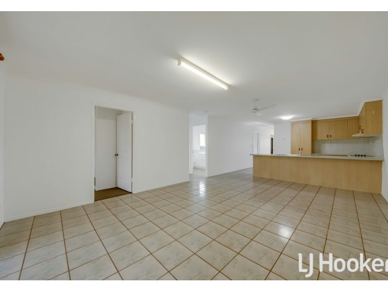 65b Penda Avenue, New Auckland QLD 4680