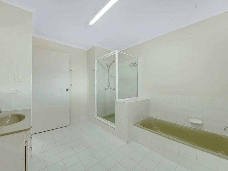 17 Vernon Road, Telina QLD 4680