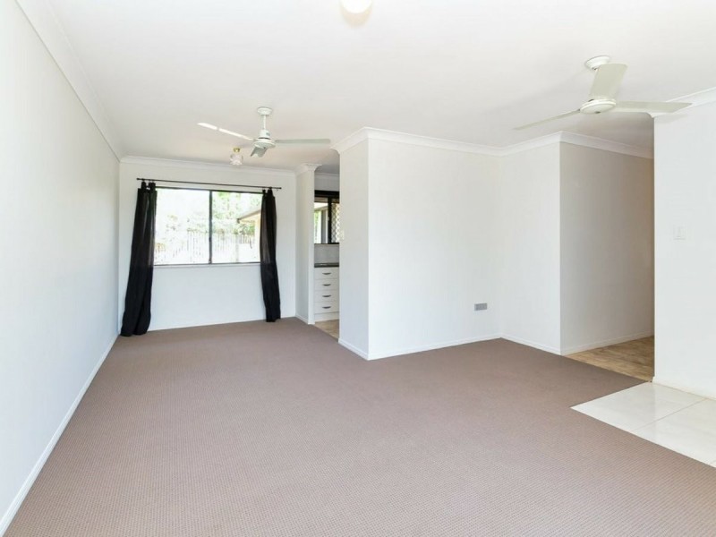 24 Ellington Street, New Auckland QLD 4680