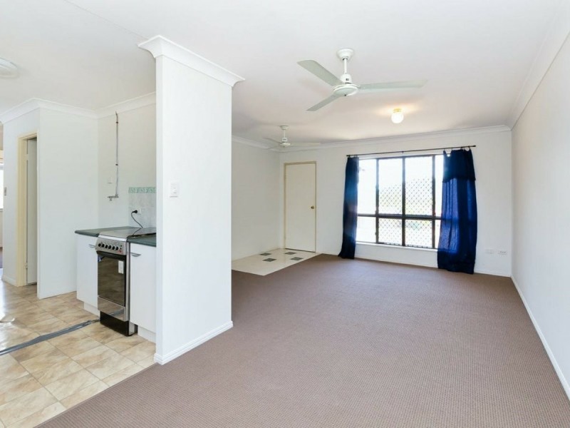 24 Ellington Street, New Auckland QLD 4680