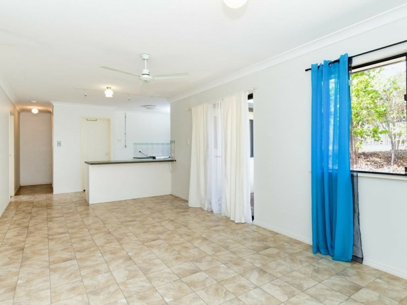 24 Ellington Street, New Auckland QLD 4680