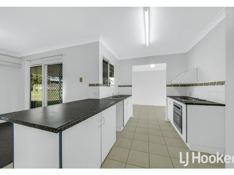 4 Dickinson Road, New Auckland QLD 4680