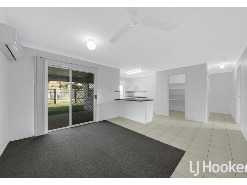 4 Dickinson Road, New Auckland QLD 4680