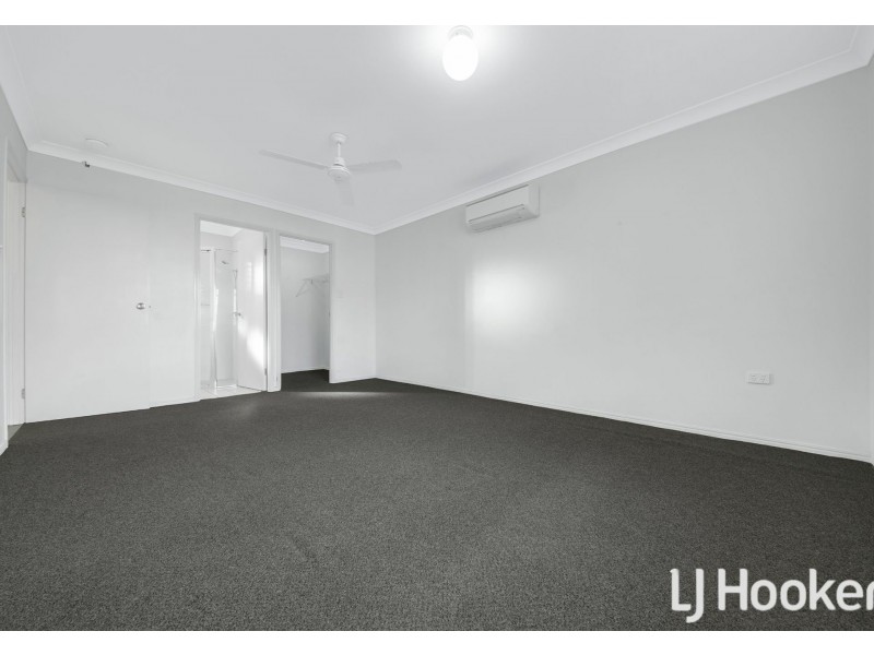 4 Dickinson Road, New Auckland QLD 4680