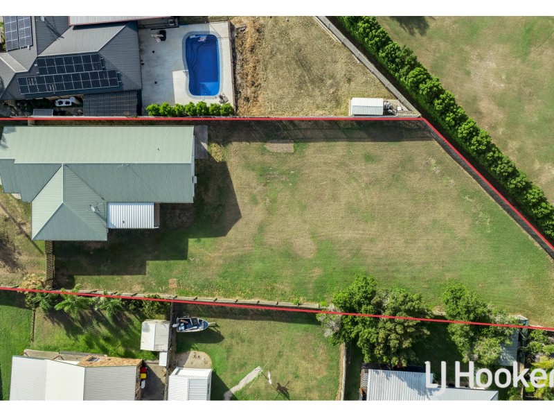 4 Dickinson Road, New Auckland QLD 4680