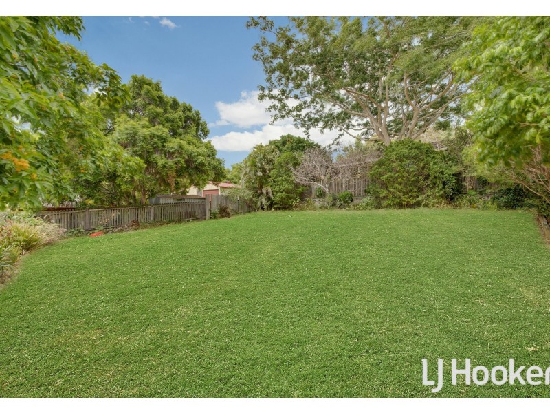 7 Daniel Drive, New Auckland QLD 4680